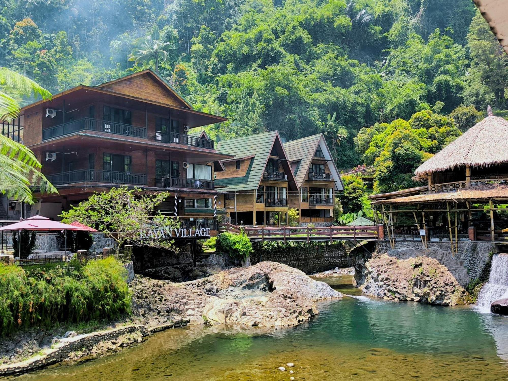 Bayan Village Baturraden Esterno foto